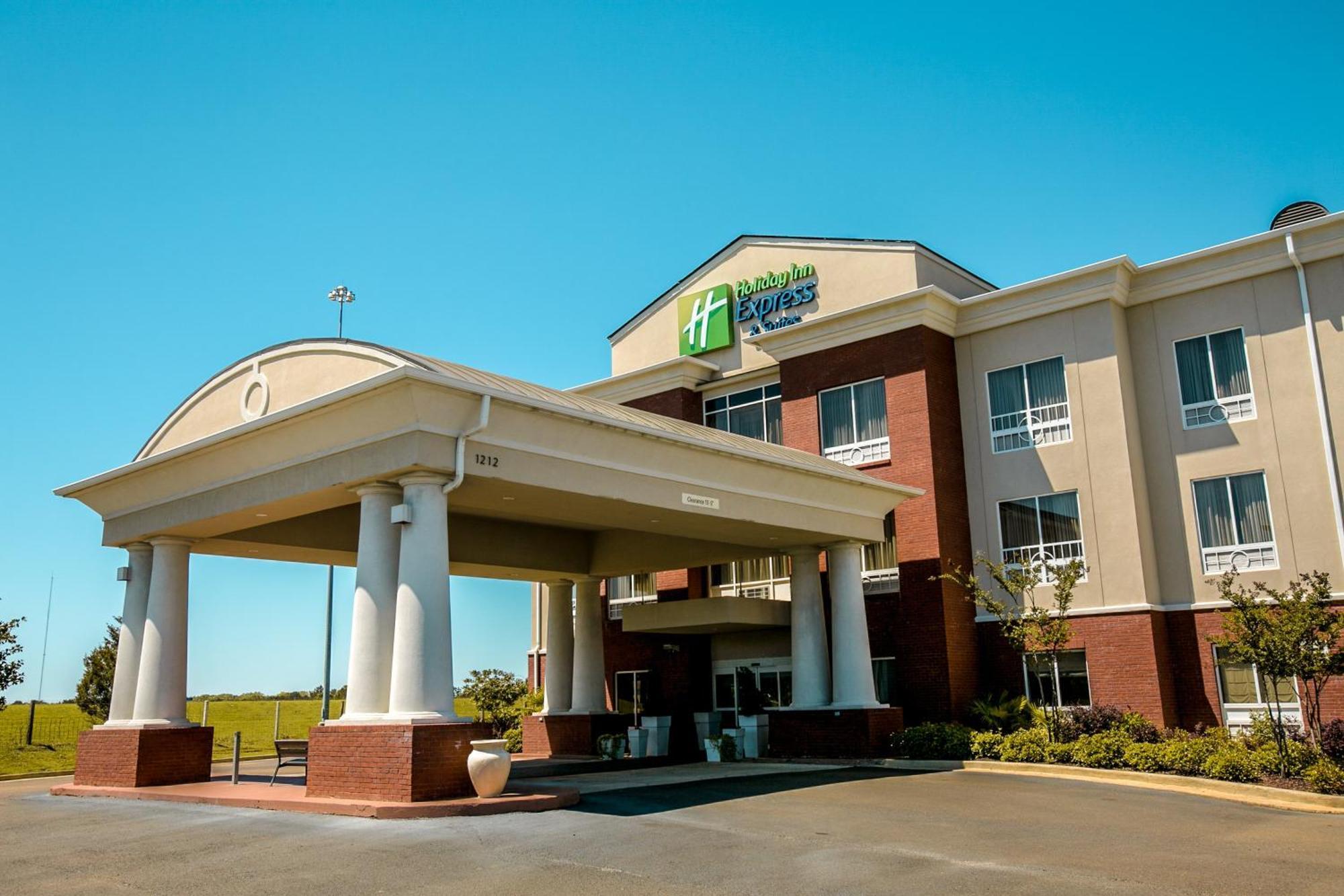 Holiday Inn Express & Suites Brookhaven By Ihg Экстерьер фото
