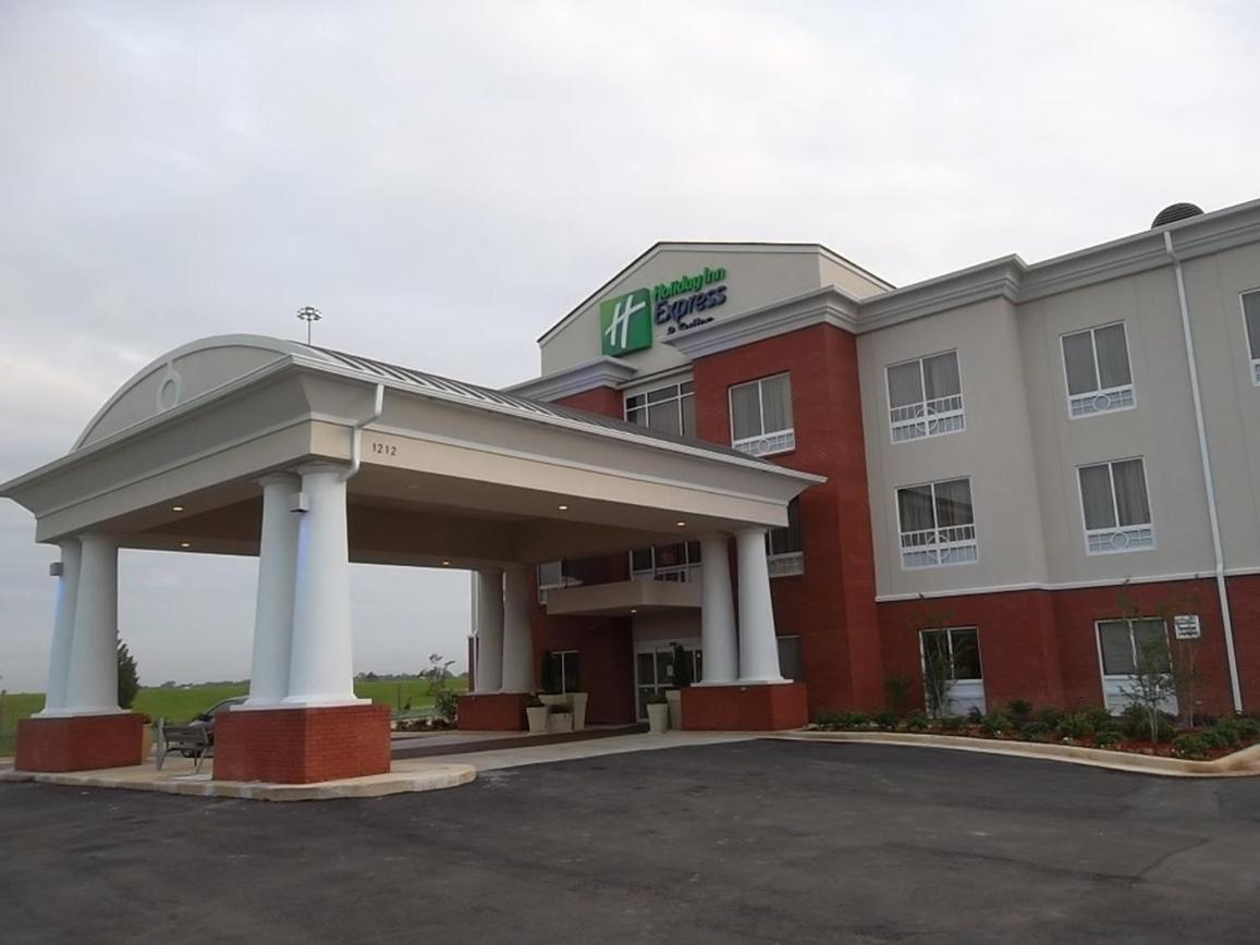Holiday Inn Express & Suites Brookhaven By Ihg Экстерьер фото